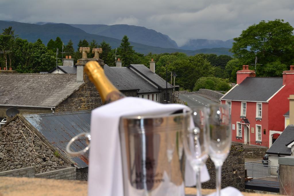 Fairhill House Hotel Clonbur Extérieur photo